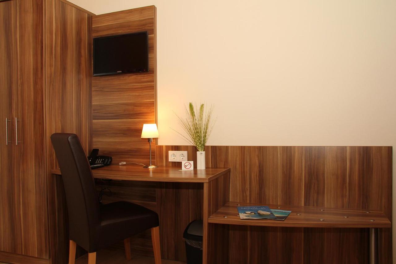 Villa Croatia & Restaurant Adria Klingenberg am Main Εξωτερικό φωτογραφία